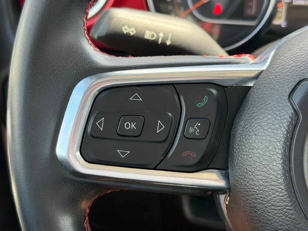 Used 2023 White Jeep Rubicon image 28