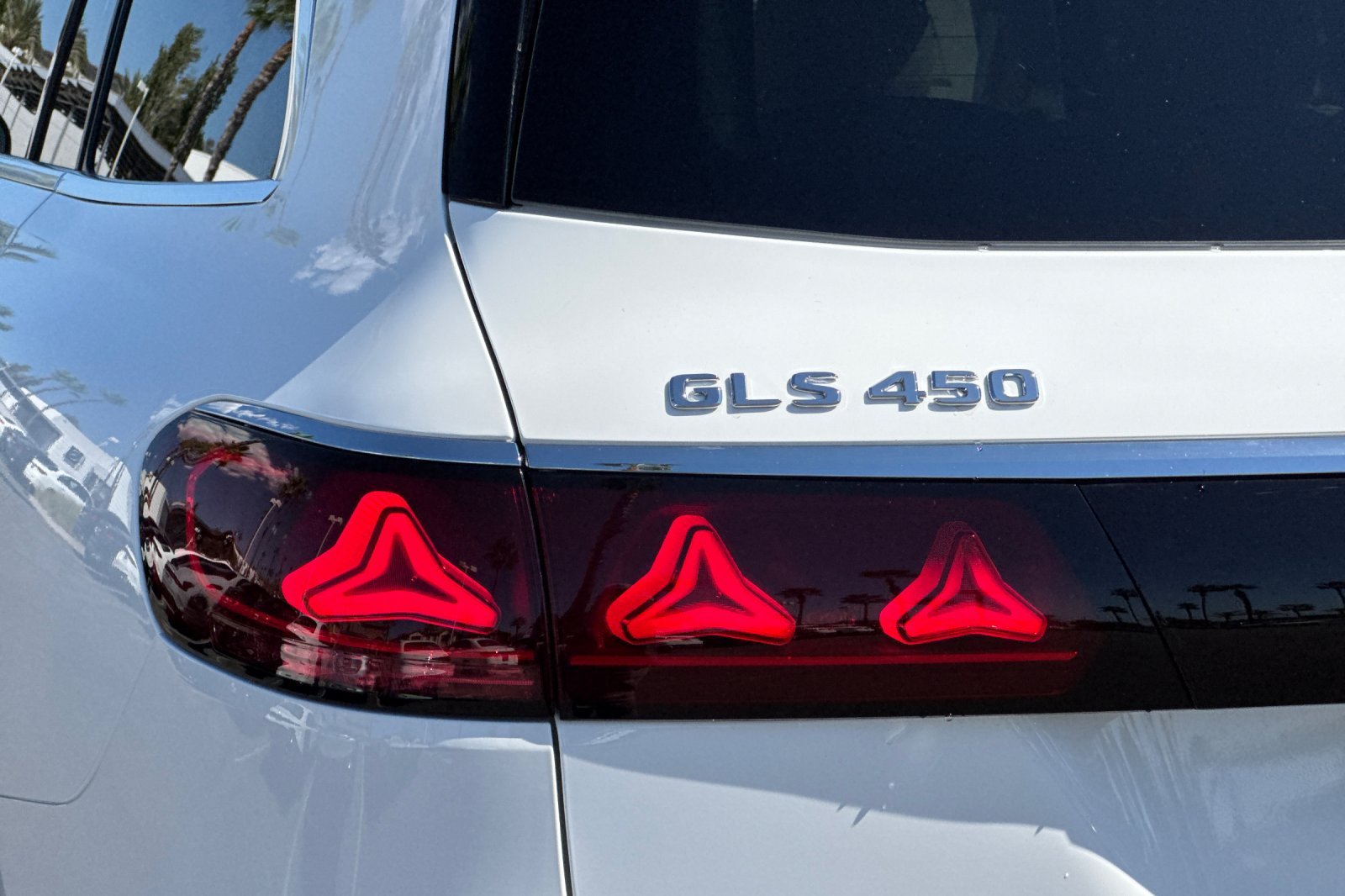 New 2027 Polar White Mercedes-Benz GLS 450 image 15