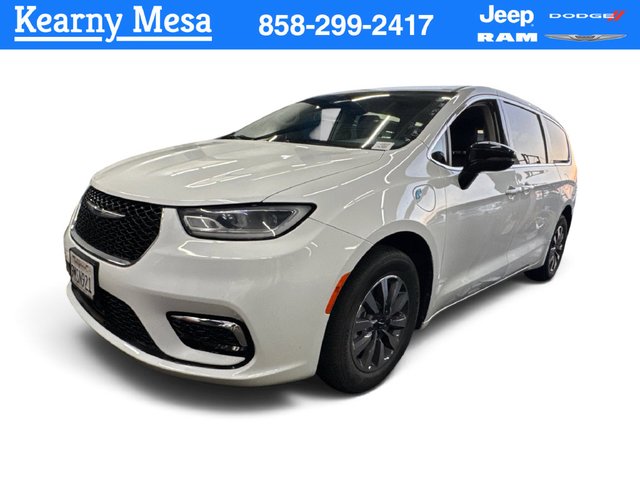2024 Chrysler Pacifica Hybrid Select