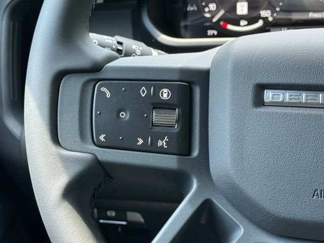 New 2026 Santorini Black Land Rover S image 23