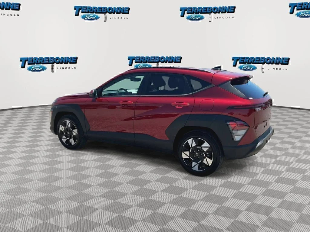 Used 2025 Red Metallic Hyundai SEL image 6
