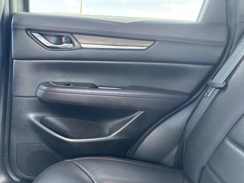Used 2019 Silver Mazda Signature image 17