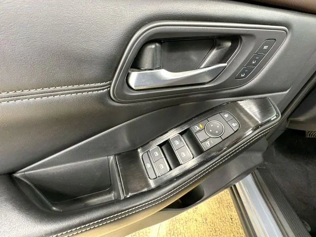 Used 2023 Gray Nissan SL image 16