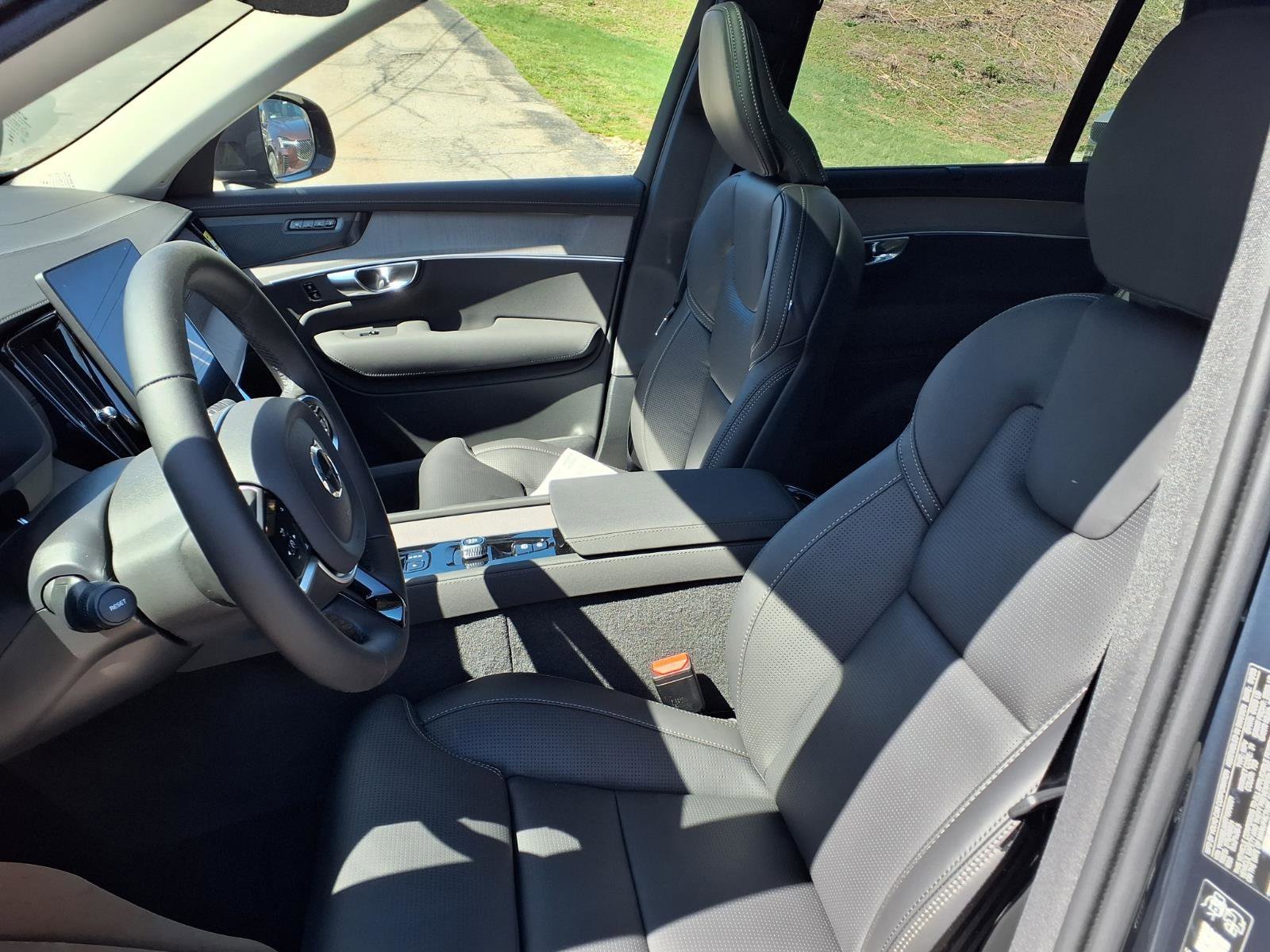 New 2026 Denim Blue Volvo Ultra image 4