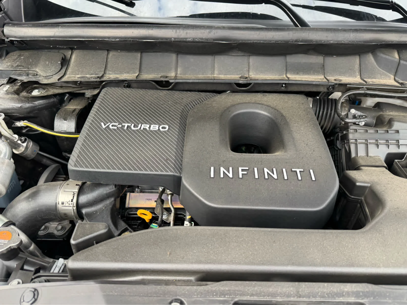Certified Used 2026 Mineral Black INFINITI LUXE image 27