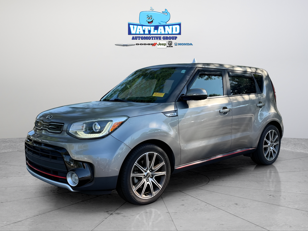 Used 2018 Gray Kia Exclaim image 30