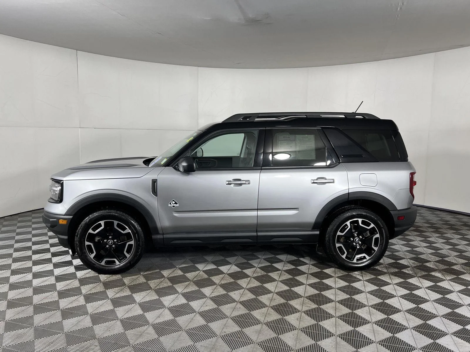 Used 2023 Gy Ford Outer Banks image 11