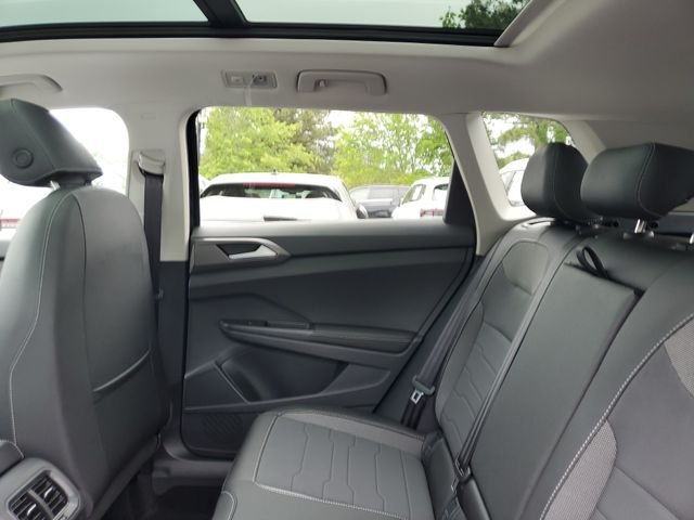 New 2026 Black Volkswagen 1.5T SE Black image 10