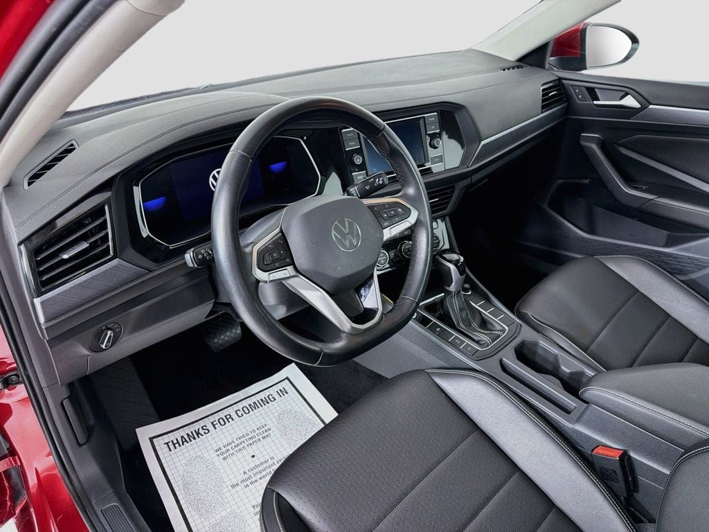 Used 2023 Kings Red Metallic Volkswagen SE Automatic image 9