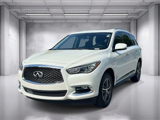Used 2017 White INFINITI Base image 7