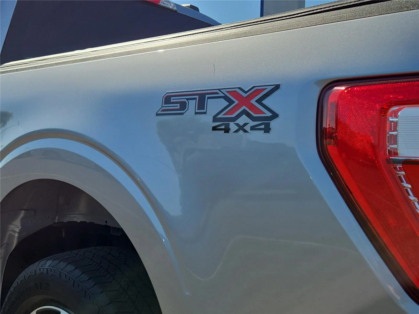 Used 2023 Iconic Silver Ford XL image 26