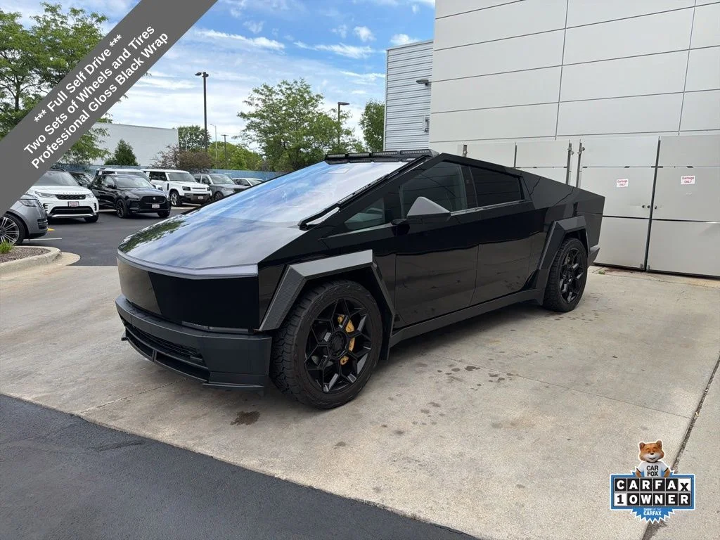 2024 Tesla Cybertruck All-Wheel Drive's photo