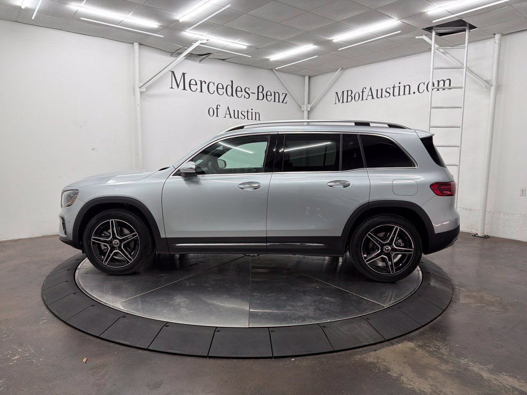 Used 2026 Silver Mercedes-Benz GLB 250 image 4