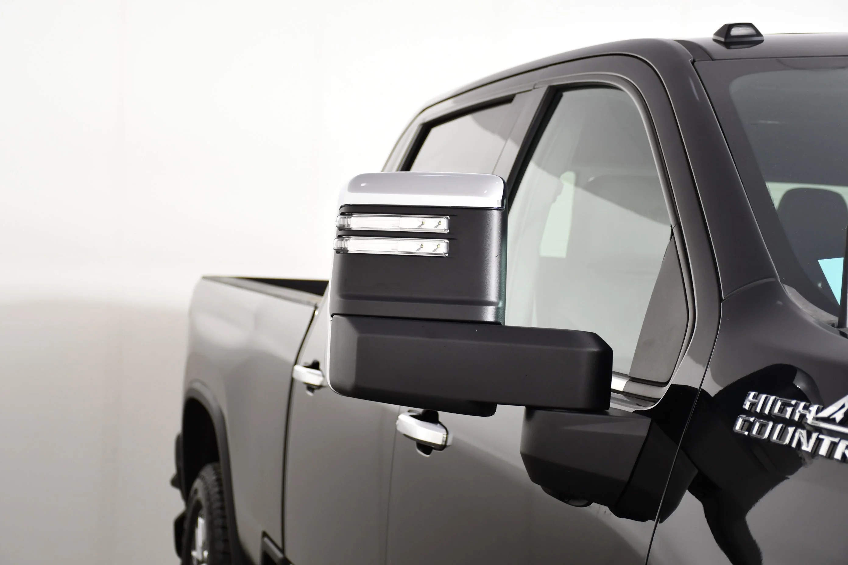 Used 2024 Black Chevrolet High Country image 14