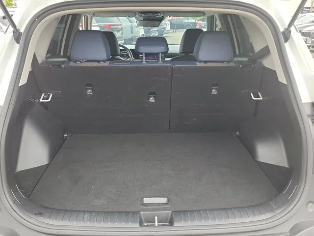 Used 2024 Snow White Pearl Kia S image 7