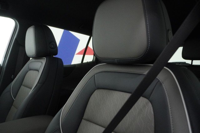 2026 Chevrolet Equinox LT - Photo 18