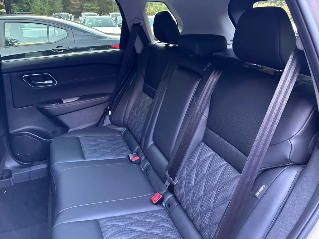 New 2026 Silver Nissan Platinum image 26