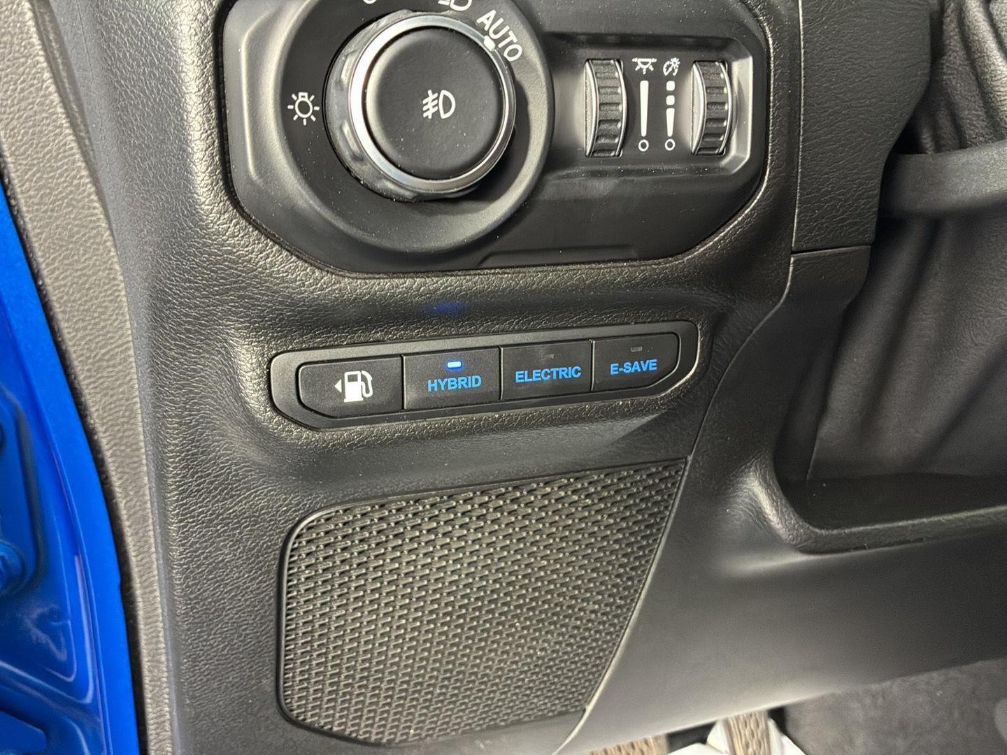 Used 2021 Hydro Blue Pearlcoat Jeep Unlimited Rubicon image 29