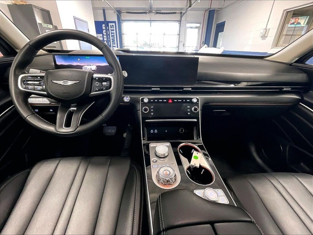Used 2025 White Genesis 2.5T image 21