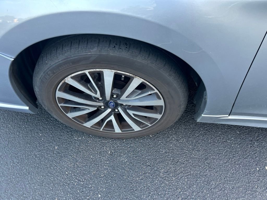 Used 2018 Silver Subaru 2.5i image 13