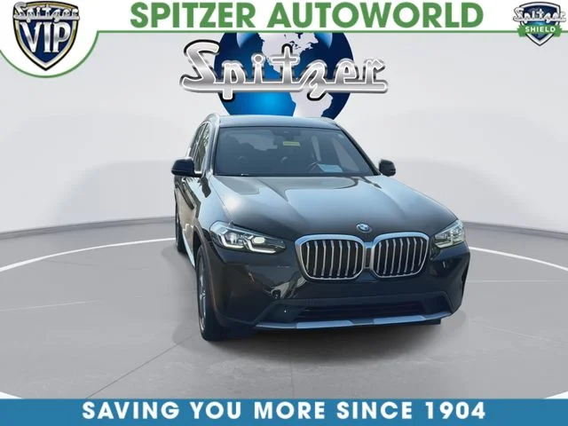 Used 2024 Black Sapphire Metallic BMW sDrive30i image 3
