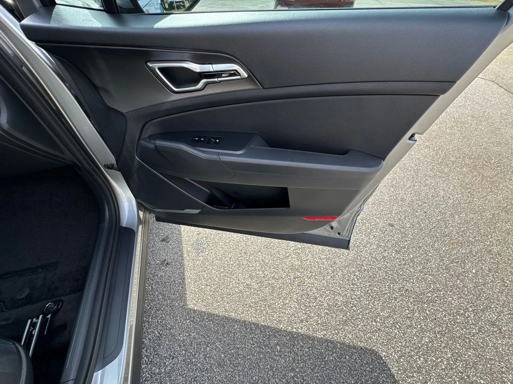 2026 Kia Sportage LX Hybrid - Photo 14