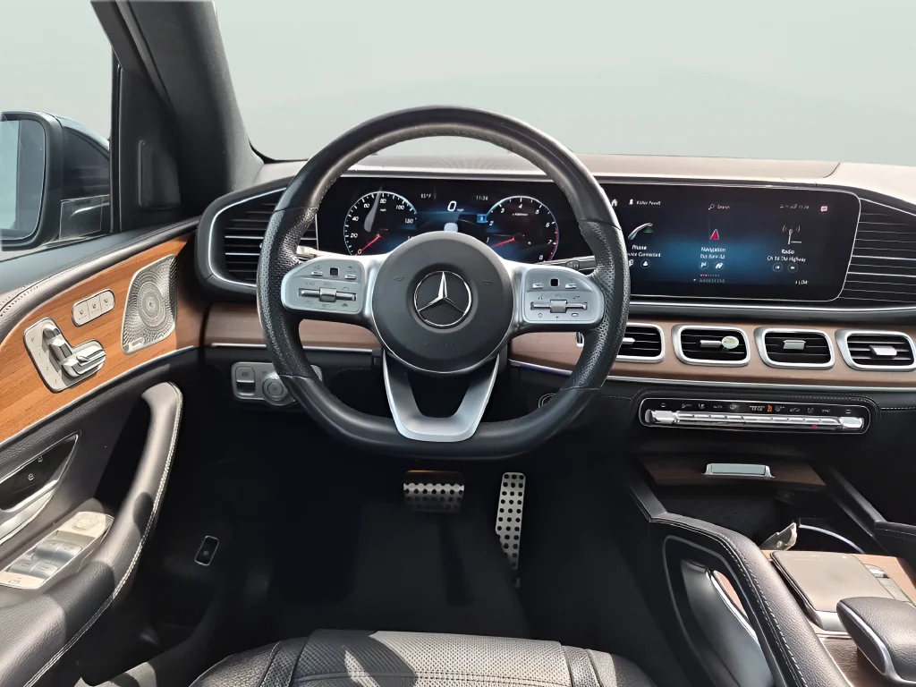 Used 2021  Mercedes-Benz GLS 580 image 29