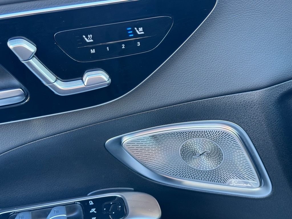 2025 Mercedes-Benz C-Class Sedan C 300 - Photo 14