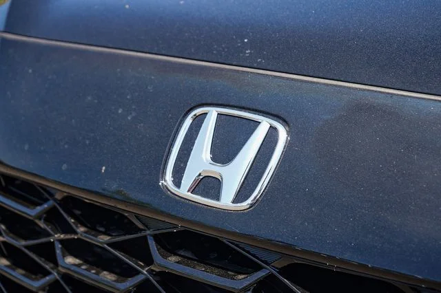 New 2027 Crystal Black Pearl Honda EX-L image 6