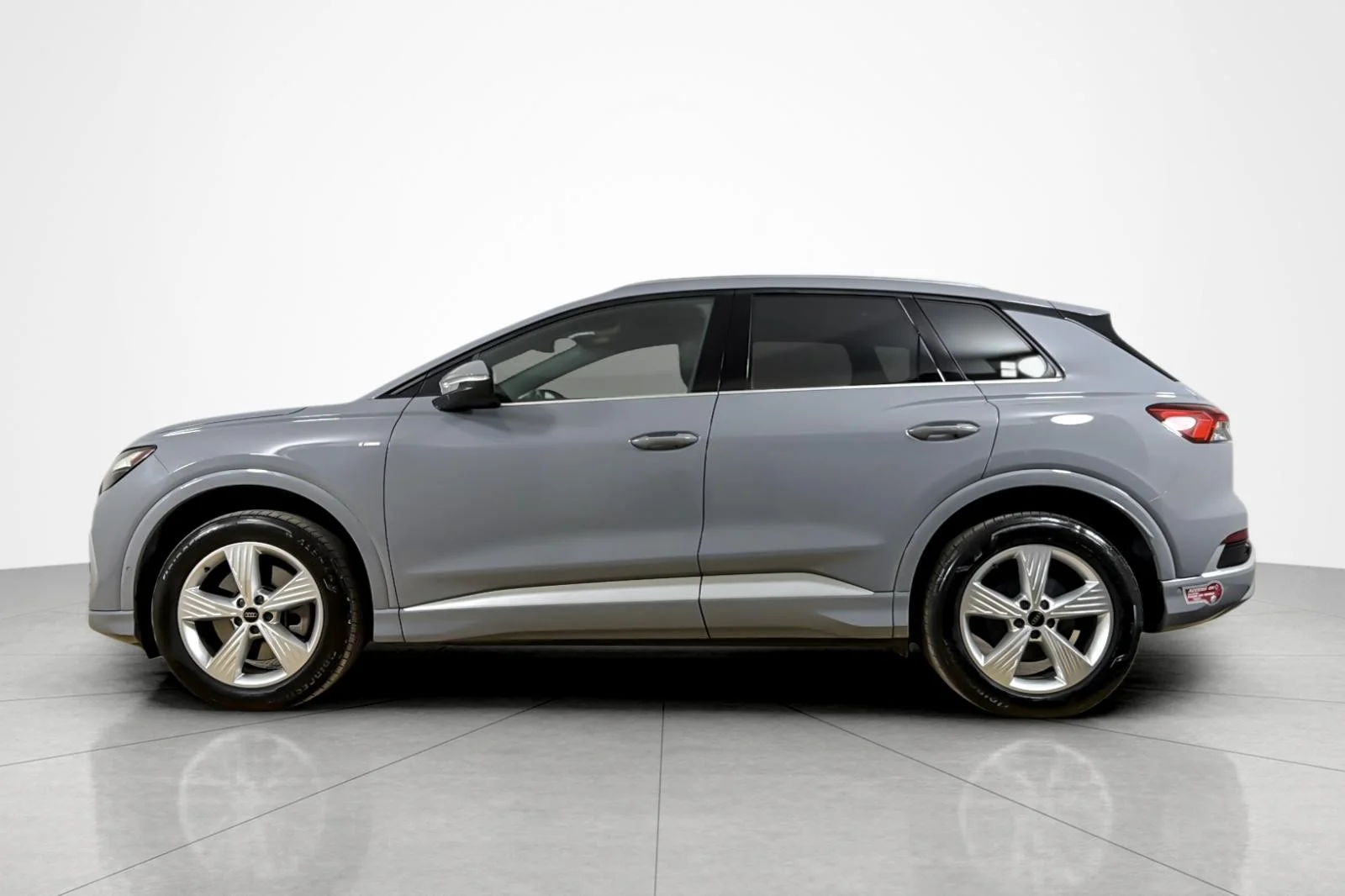 Used 2023 Pebble Gray Audi Premium Plus 50 quattro image 2
