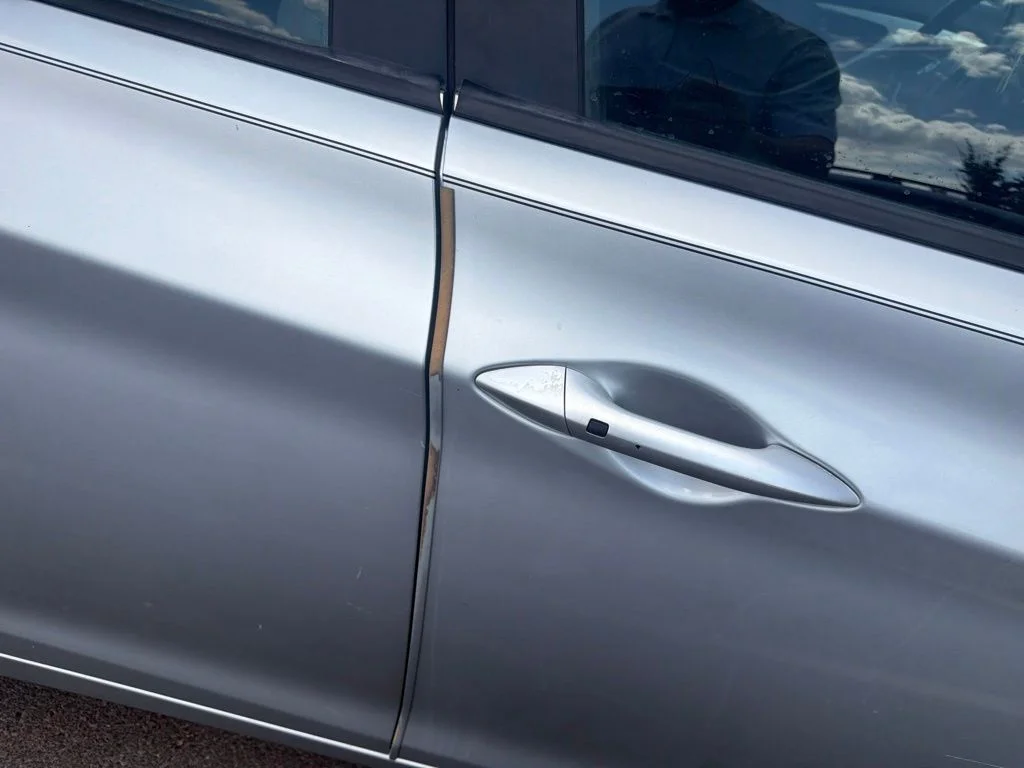 Used 2013 Silver Hyundai Limited image 29