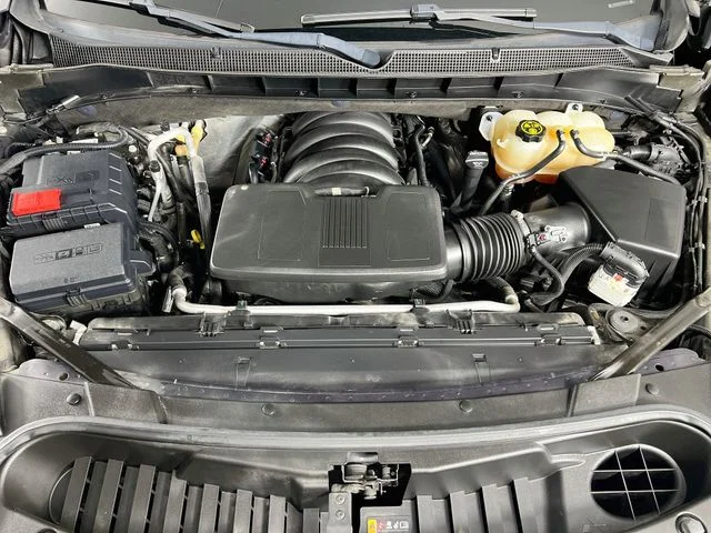 Used 2022 Gray Chevrolet Premier image 30