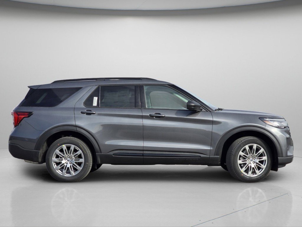 New 2026 Carbonized Gray Ford Active image 24