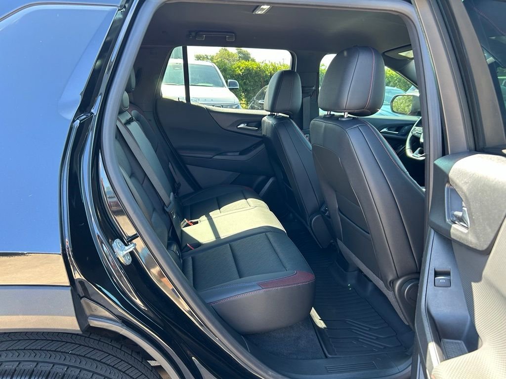 Used 2025 Black Chevrolet RS image 41