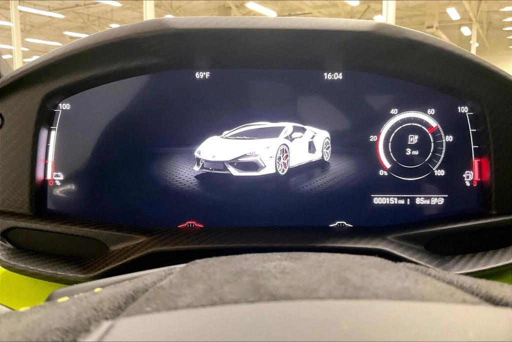 2025 Lamborghini Revuelto Base - Photo 10