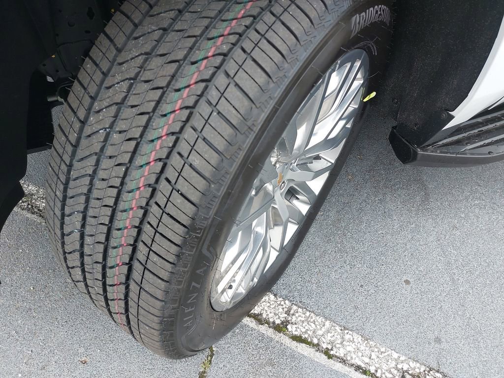 2025 Chevrolet Suburban Premier - Photo 29