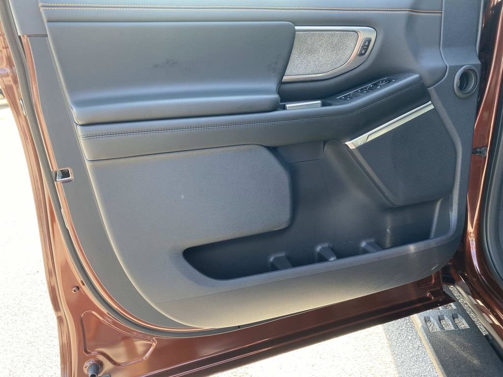 New 2027 Bronze Fire Metallic Tinted Clearcoat Ford Tremor® image 12