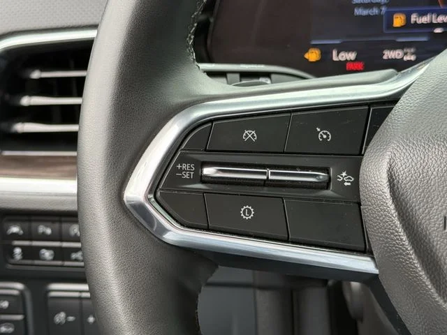 Used 2025 Gray Chevrolet Premier image 11