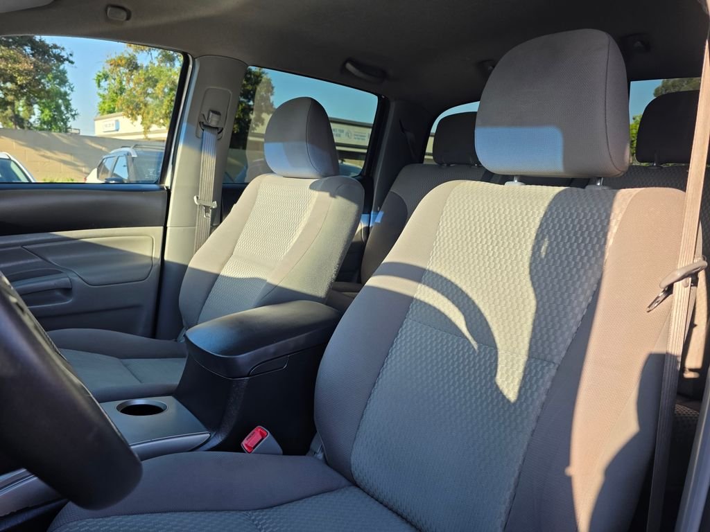 2015 Toyota Tacoma PreRunner - Photo 15