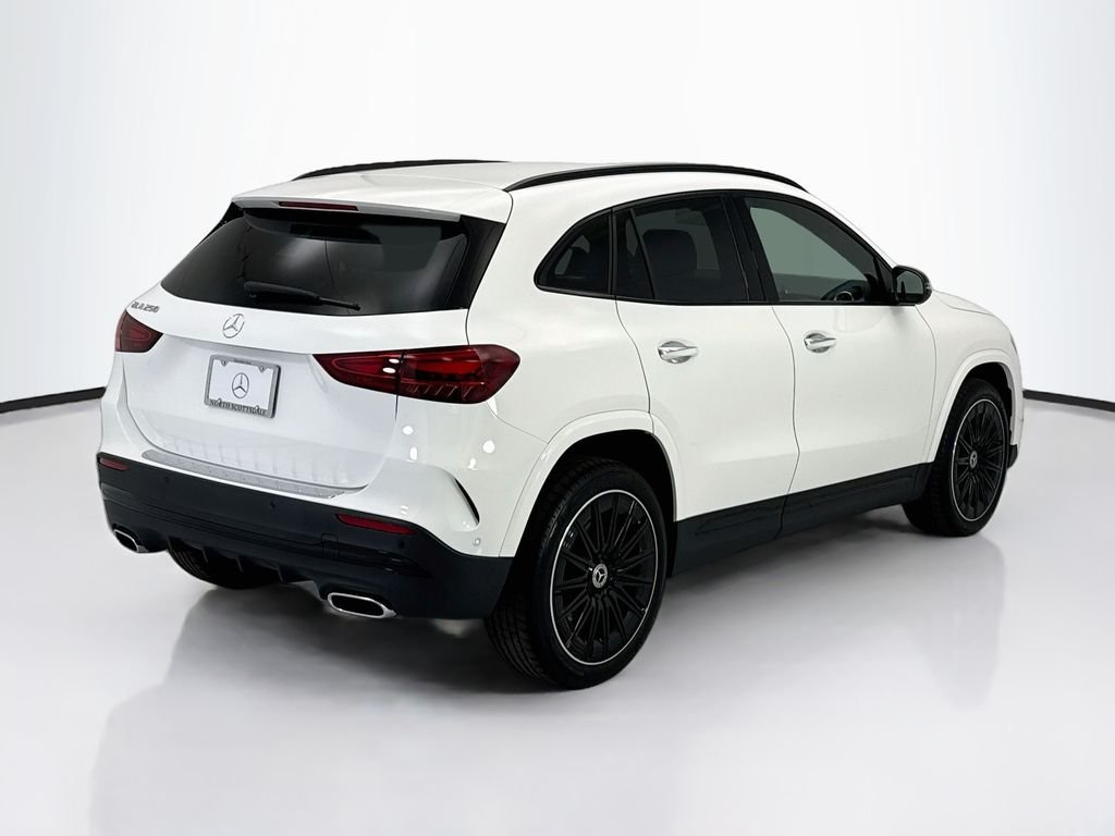 New 2026 Polar White Mercedes-Benz GLA 250 image 5