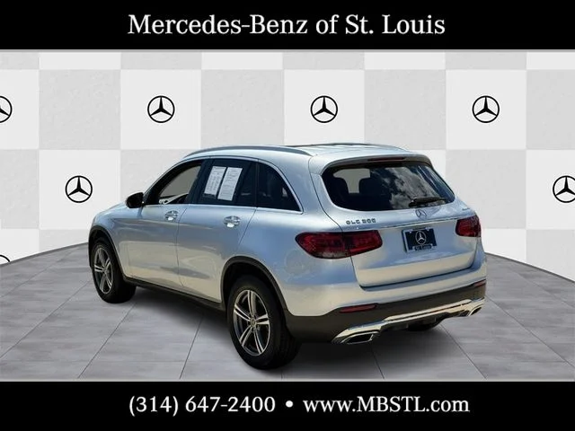 Used 2020 Silver Mercedes-Benz GLC 300 image 4