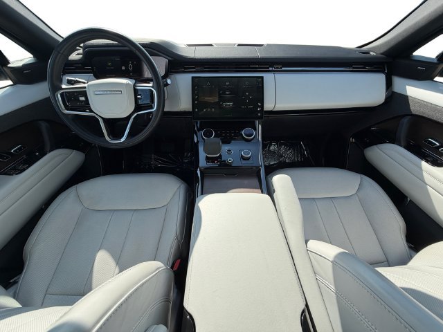 Used 2023 Eiger Grey Metallic Land Rover SE image 12