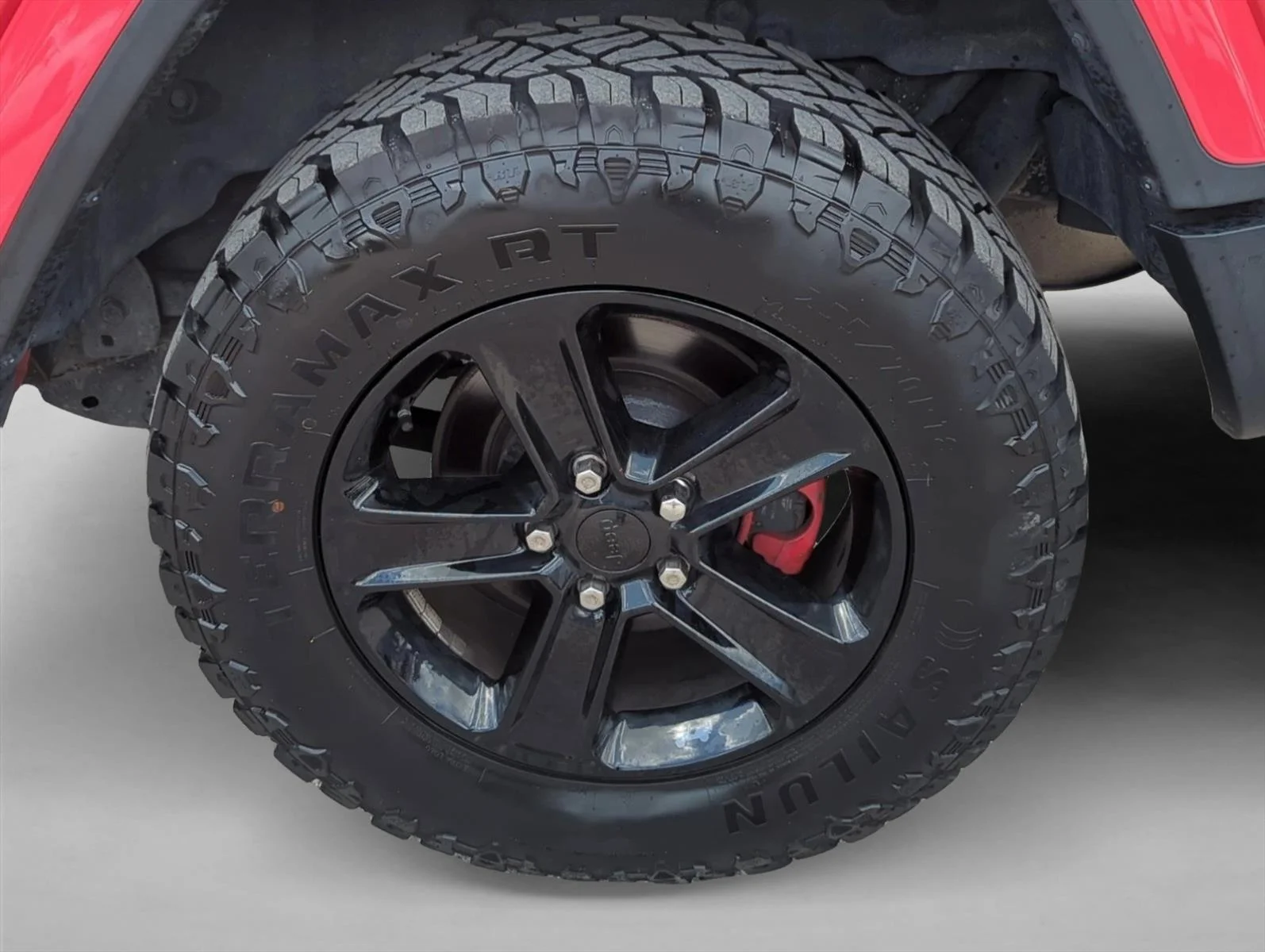 Used 2019 Firecracker Red Clearcoat Jeep Sahara Altitude image 9