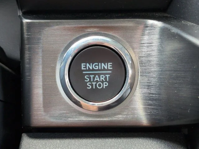 Certified Used 2023 Gray Metallic Ford Lariat image 31