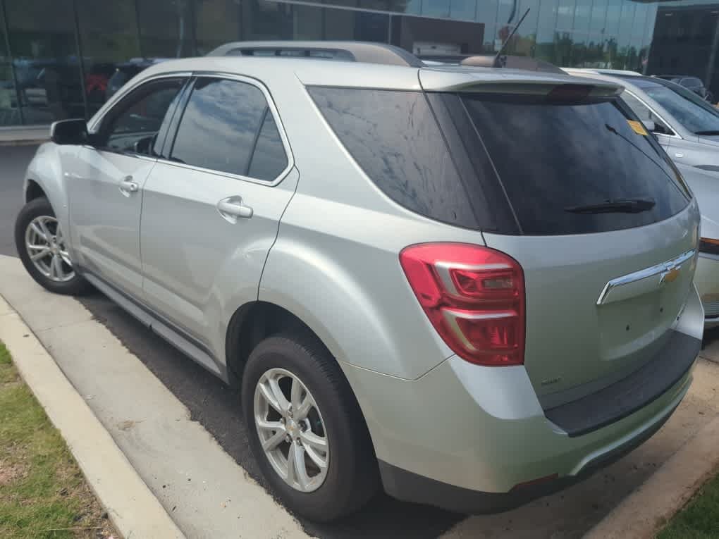 Used 2016 Silver Ice Metallic Chevrolet LT image 3