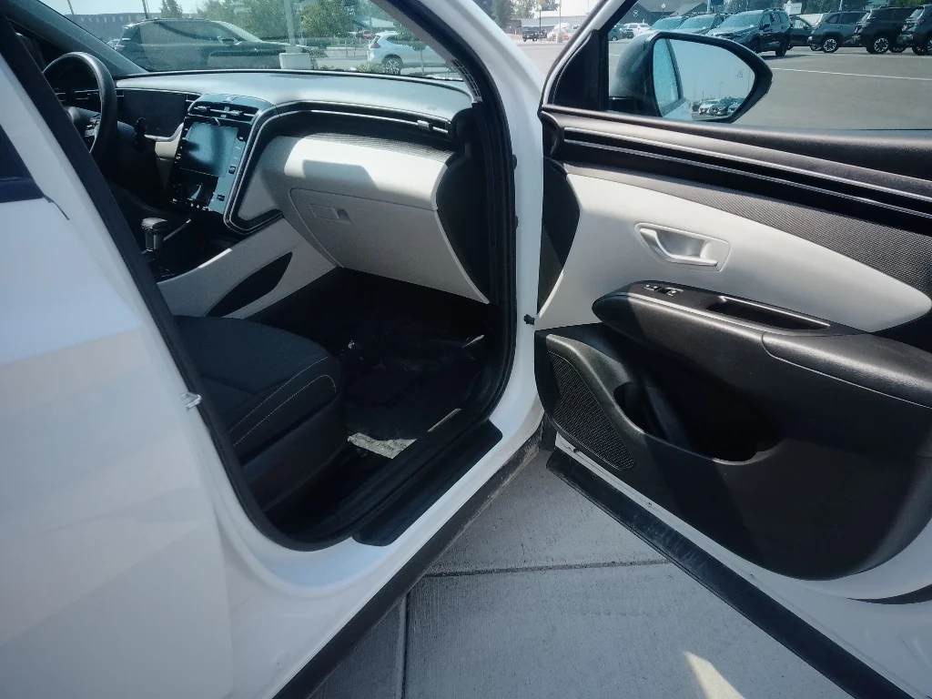 Used 2024 White Pearl Hyundai SEL image 14