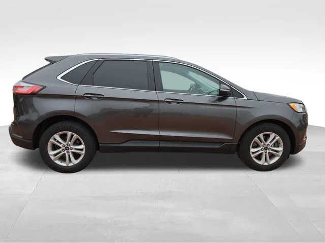 Used 2019 Gray Ford SEL image 8