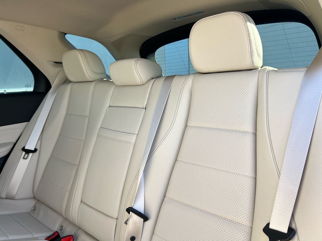 Certified Used 2025 White Mercedes-Benz GLE 350 image 26