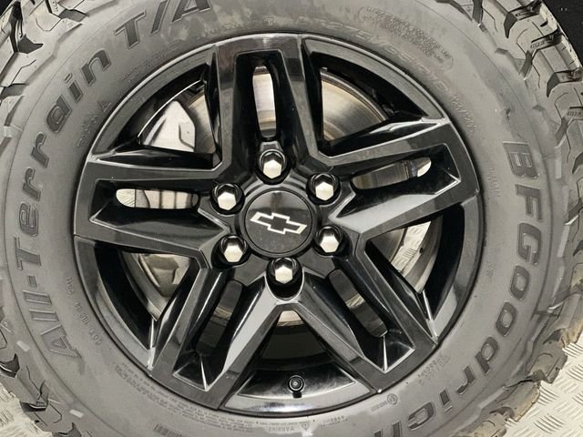 Used 2020 Black Chevrolet Custom Trail Boss image 10