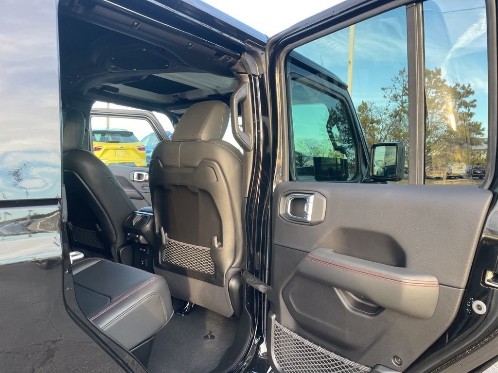New 2026 Black Clear-Coat Exterior Paint Jeep Rubicon X image 33